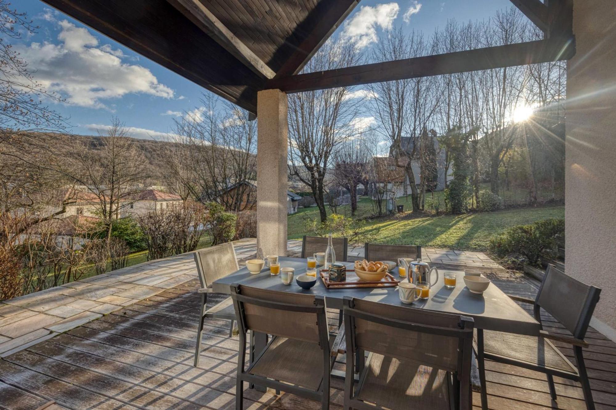 #Hp La Maison Des Lilas Large Family House Sleeps 12 Garden Seyssins Ngoại thất bức ảnh